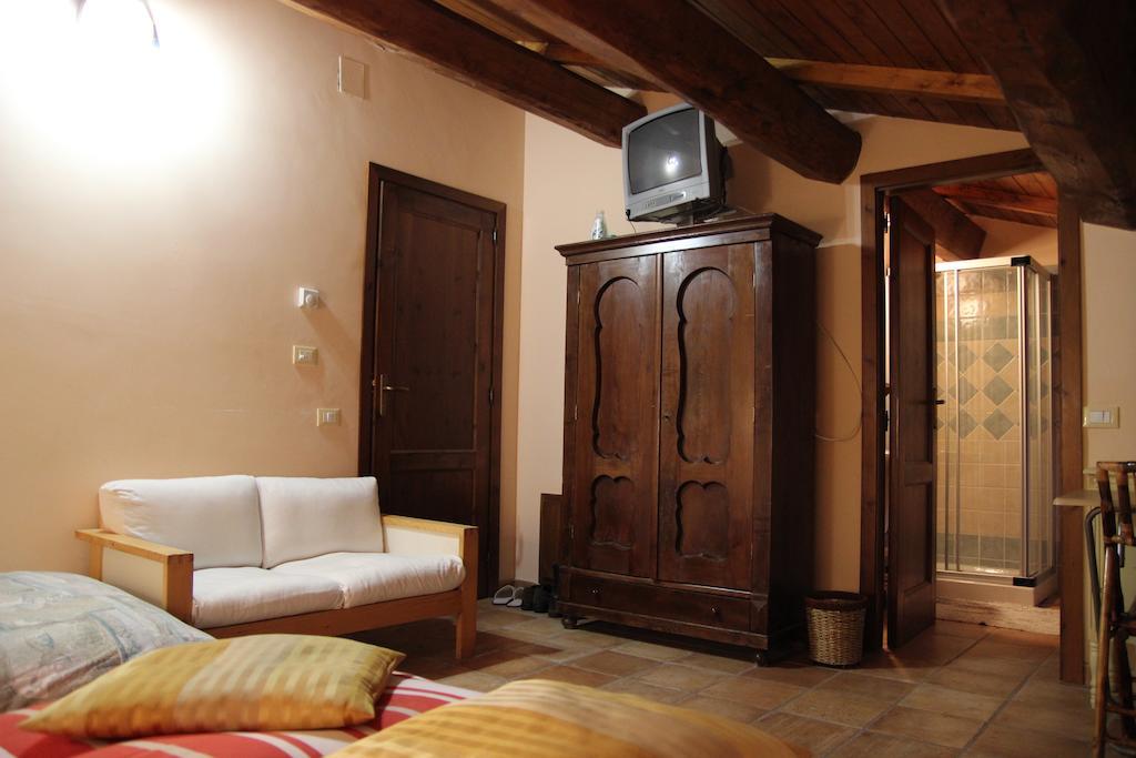 Agriturismo Capriccio Di Giove Cansano Bagian luar foto